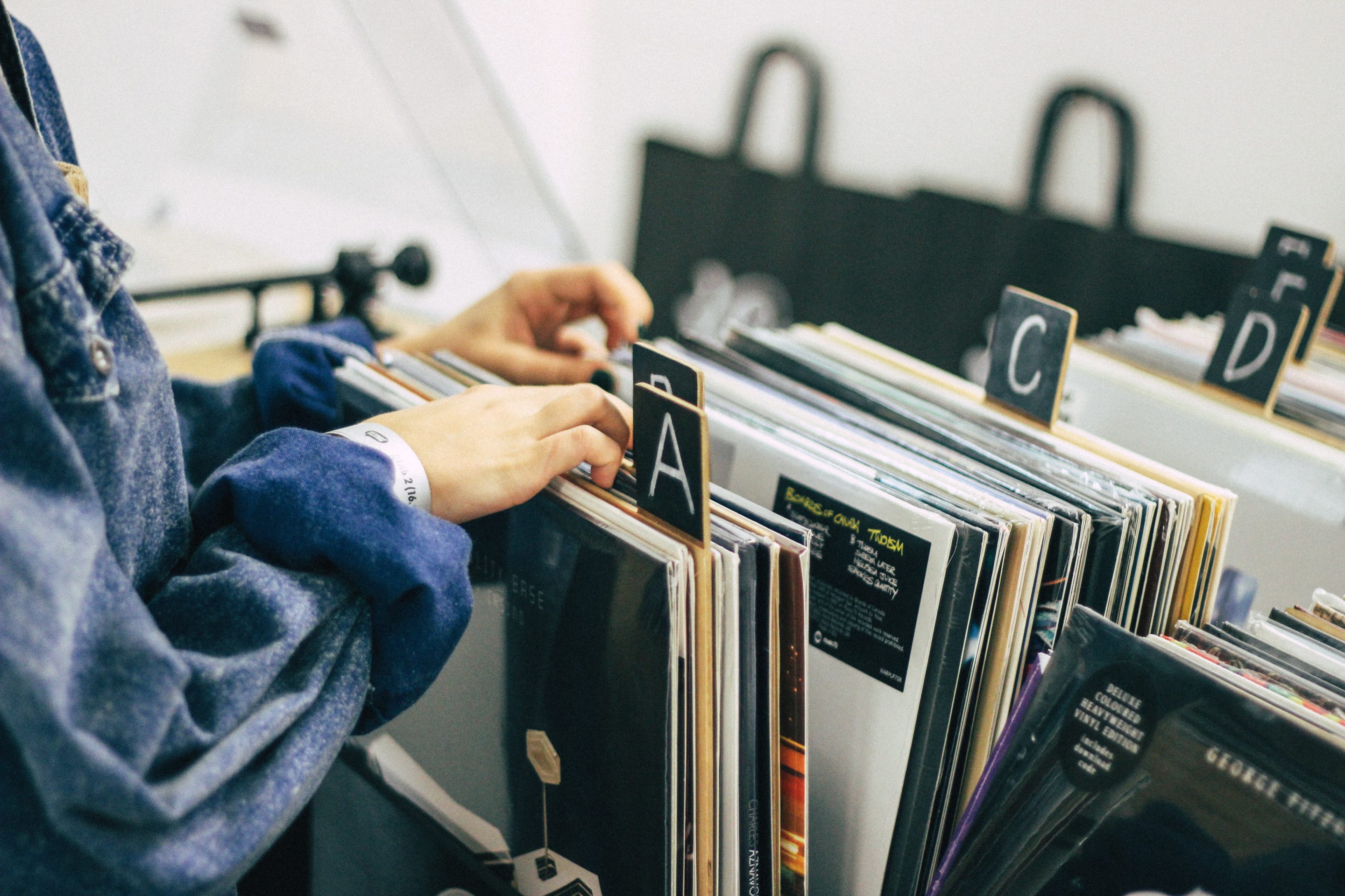 where to buy vinyl records for DJing